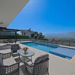 Villa Defne *